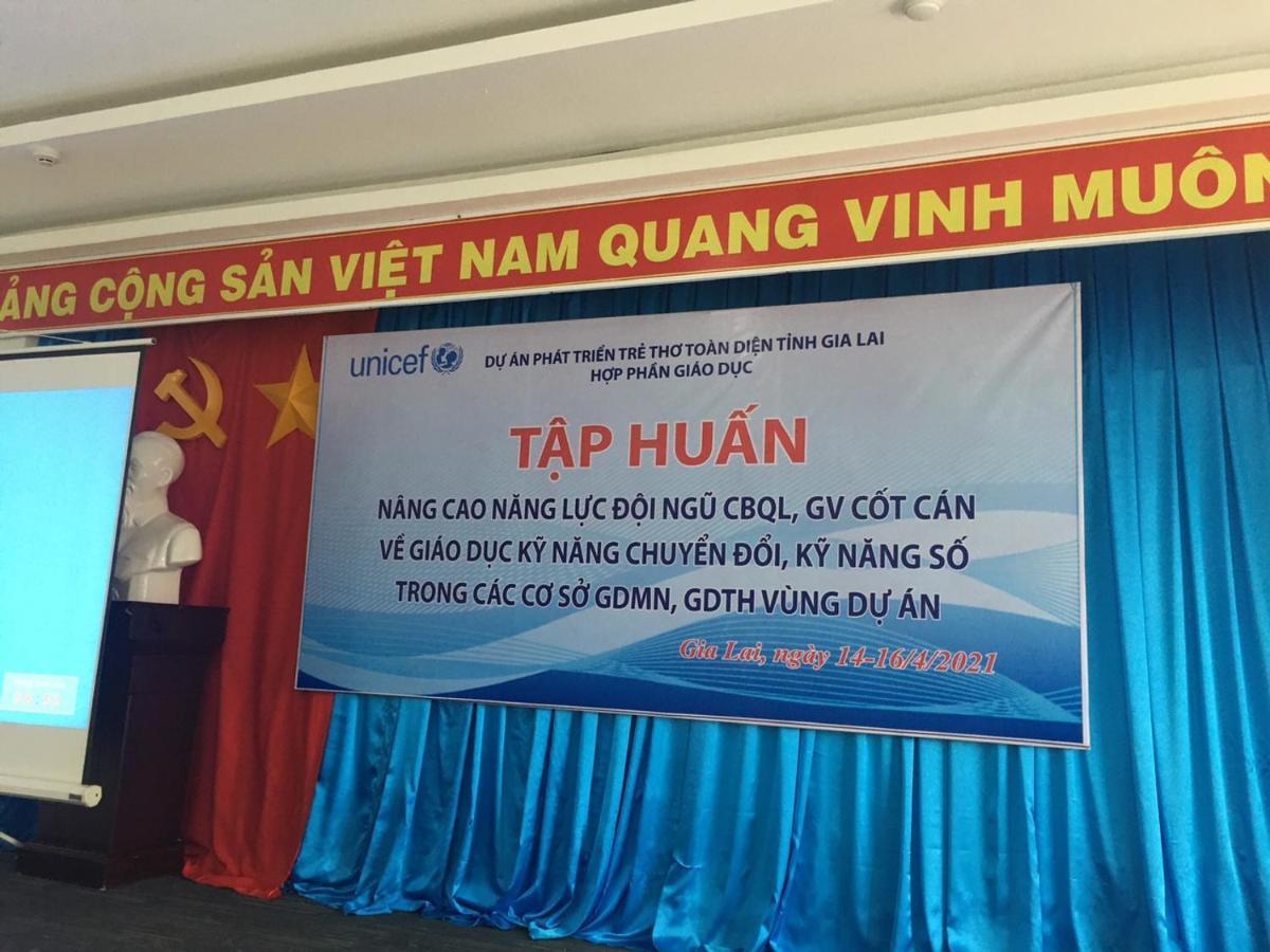 Cong Doan Gia Lai Hotel Pleiku Exteriör bild